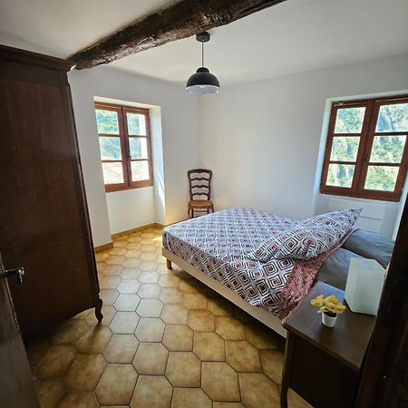 2 Pieces Au Calme Absolu Apartment Bonson  Ngoại thất bức ảnh